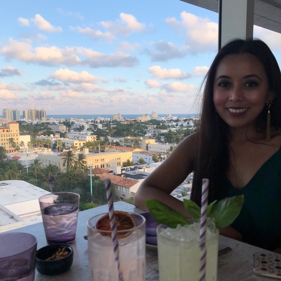 Meet your Posher, Mary & Heart - Picture 2 of 6